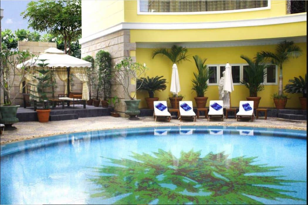pools-outdoor-pool