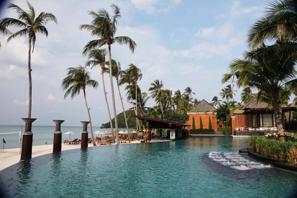 pools-outdoor-pool