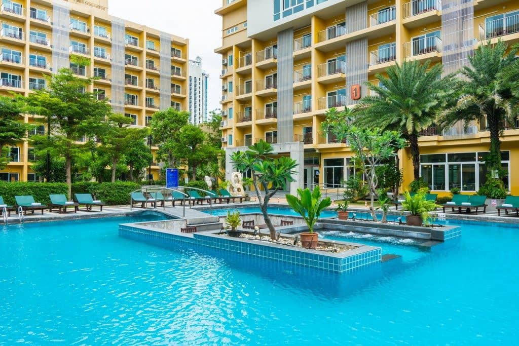 pools-indoor-pool