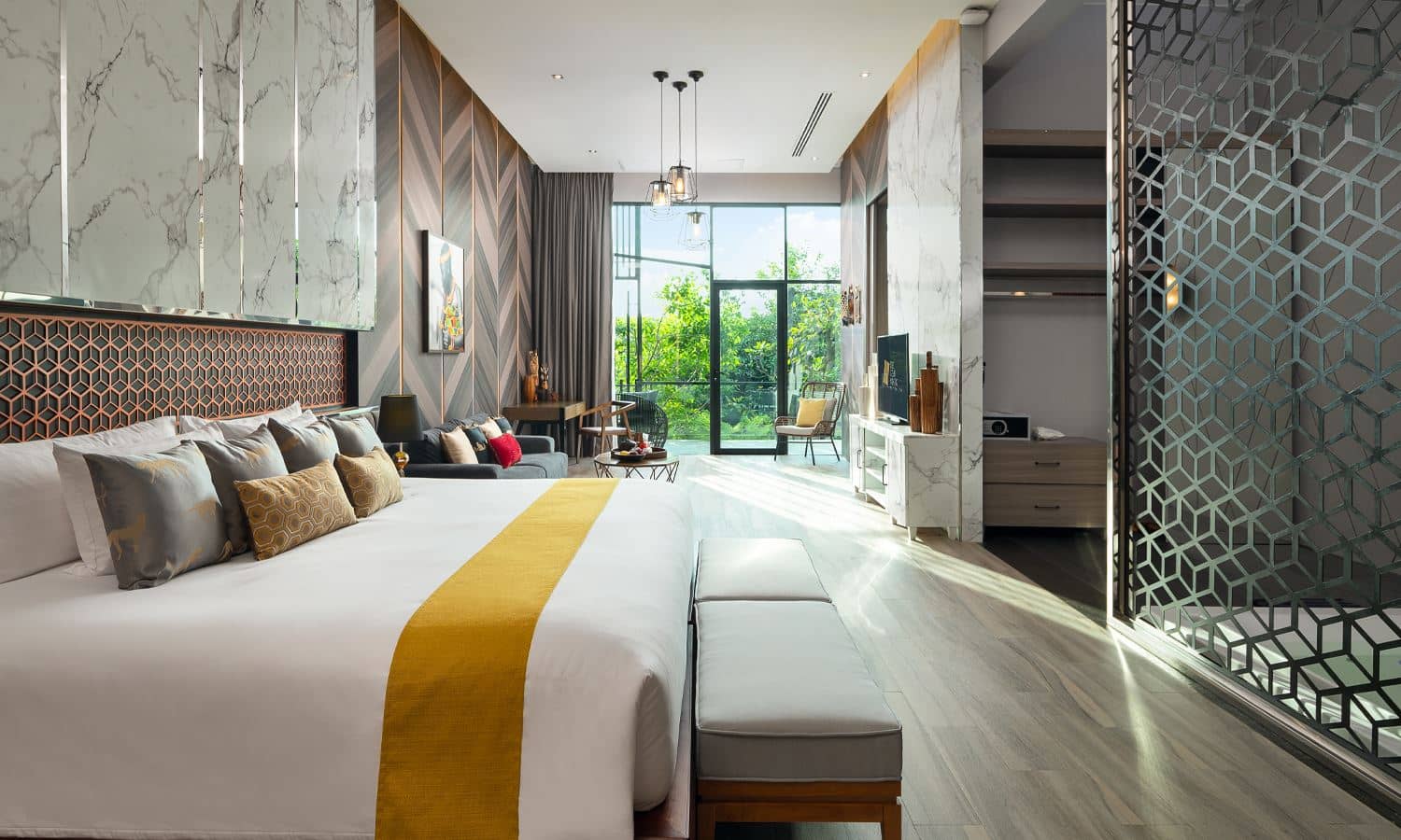rooms-topaz-jacuzzi