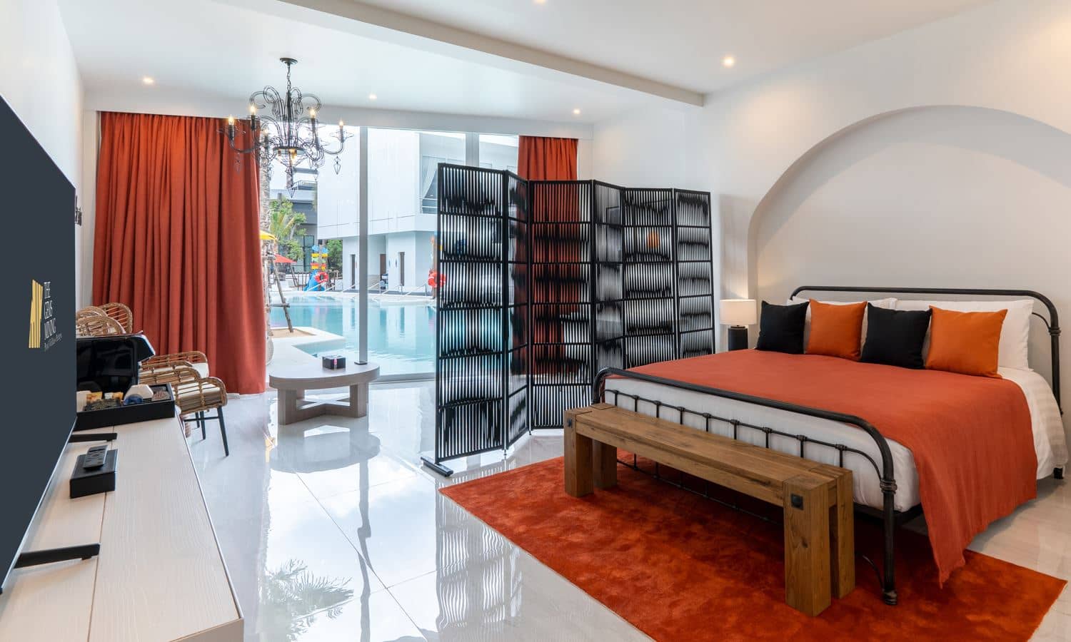 rooms-gold-onebedroom-pool-access