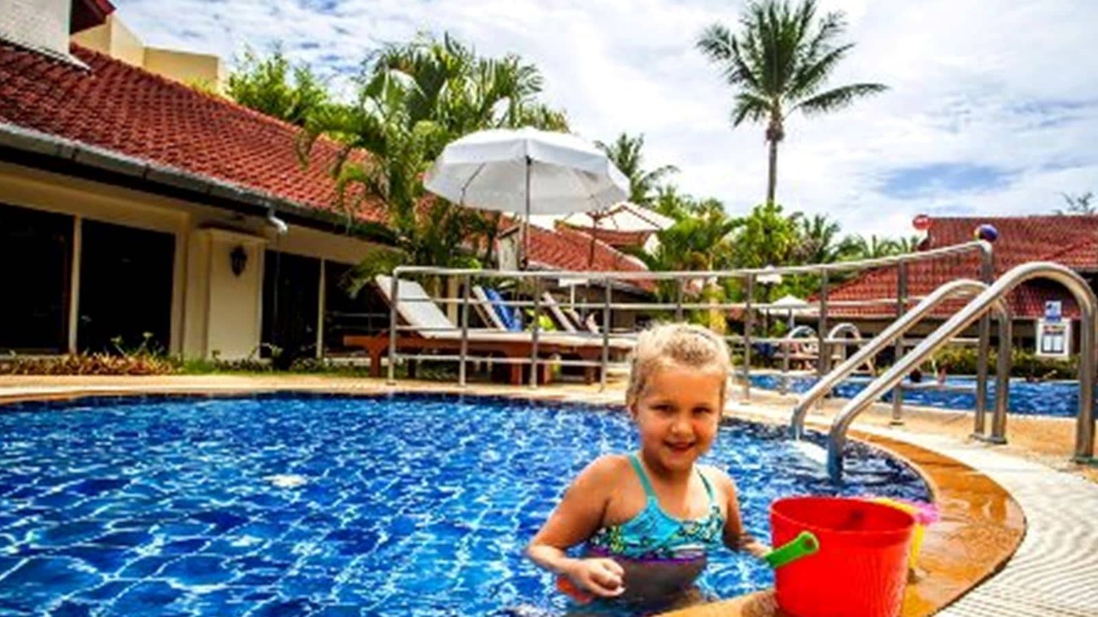 pools-outdoor-childrens-pool
