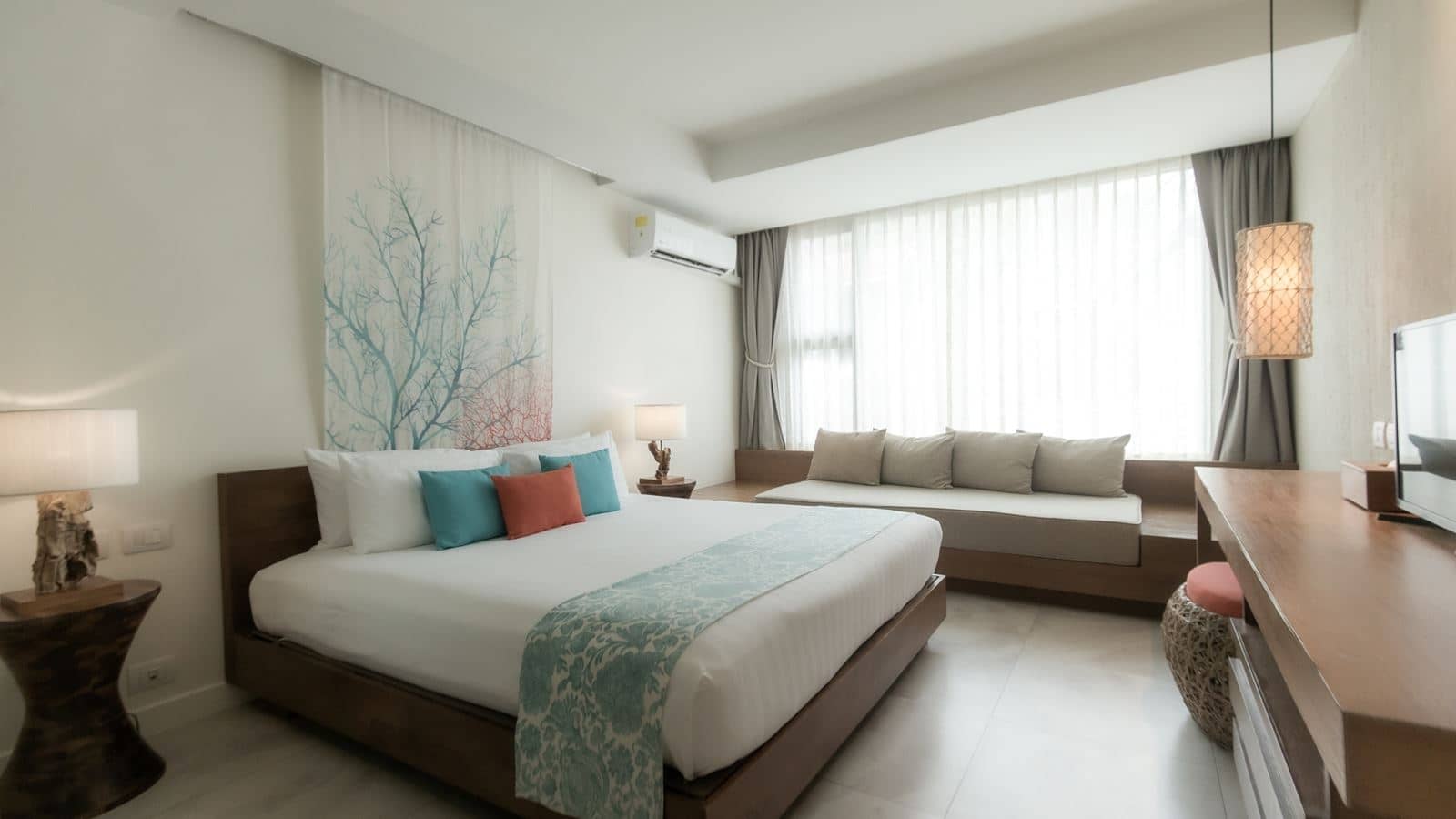 rooms-deluxe-room