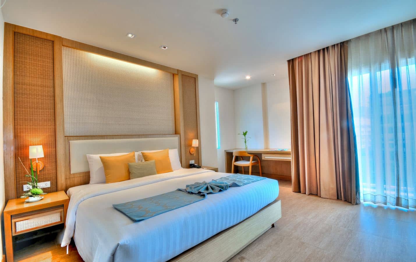 rooms-superior-room