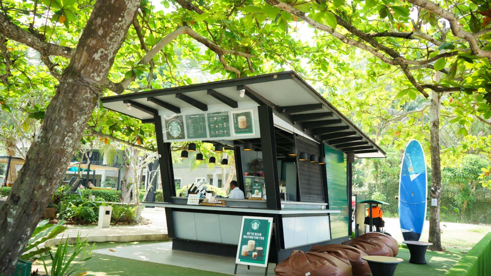 bars-beach-cafe