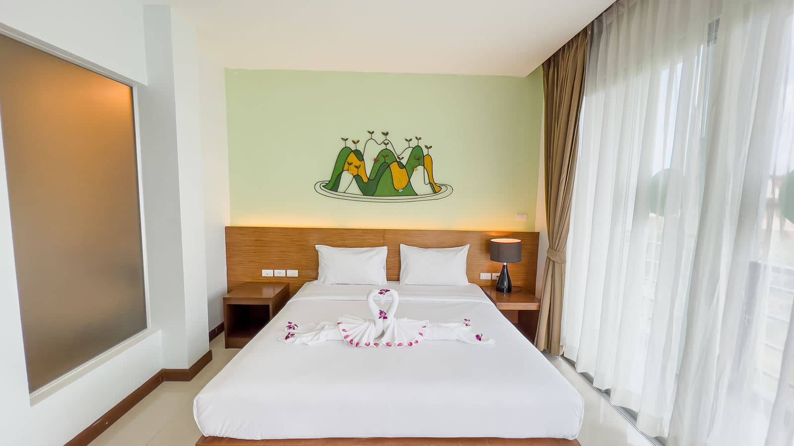 rooms-deluxe-room