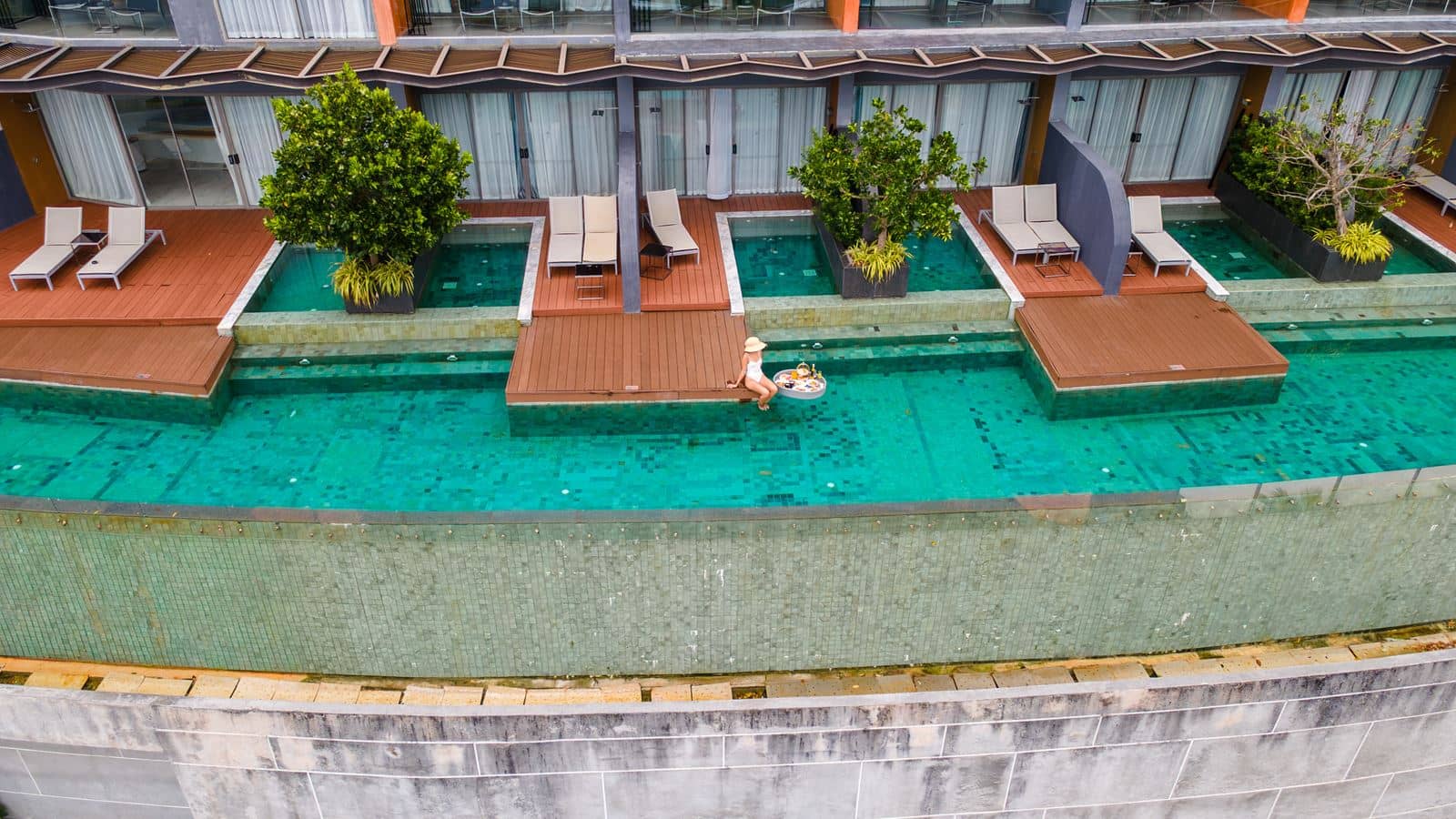 rooms-double-pool-access