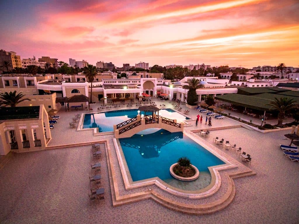 pools-outdoor-pool