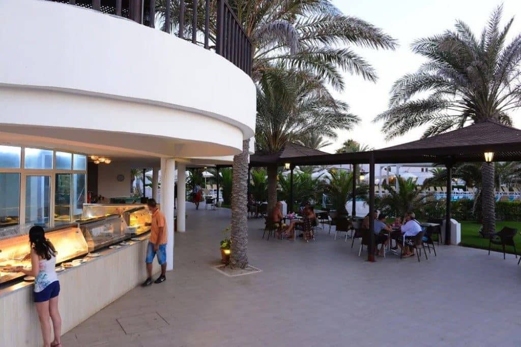 restaurants-restaurants