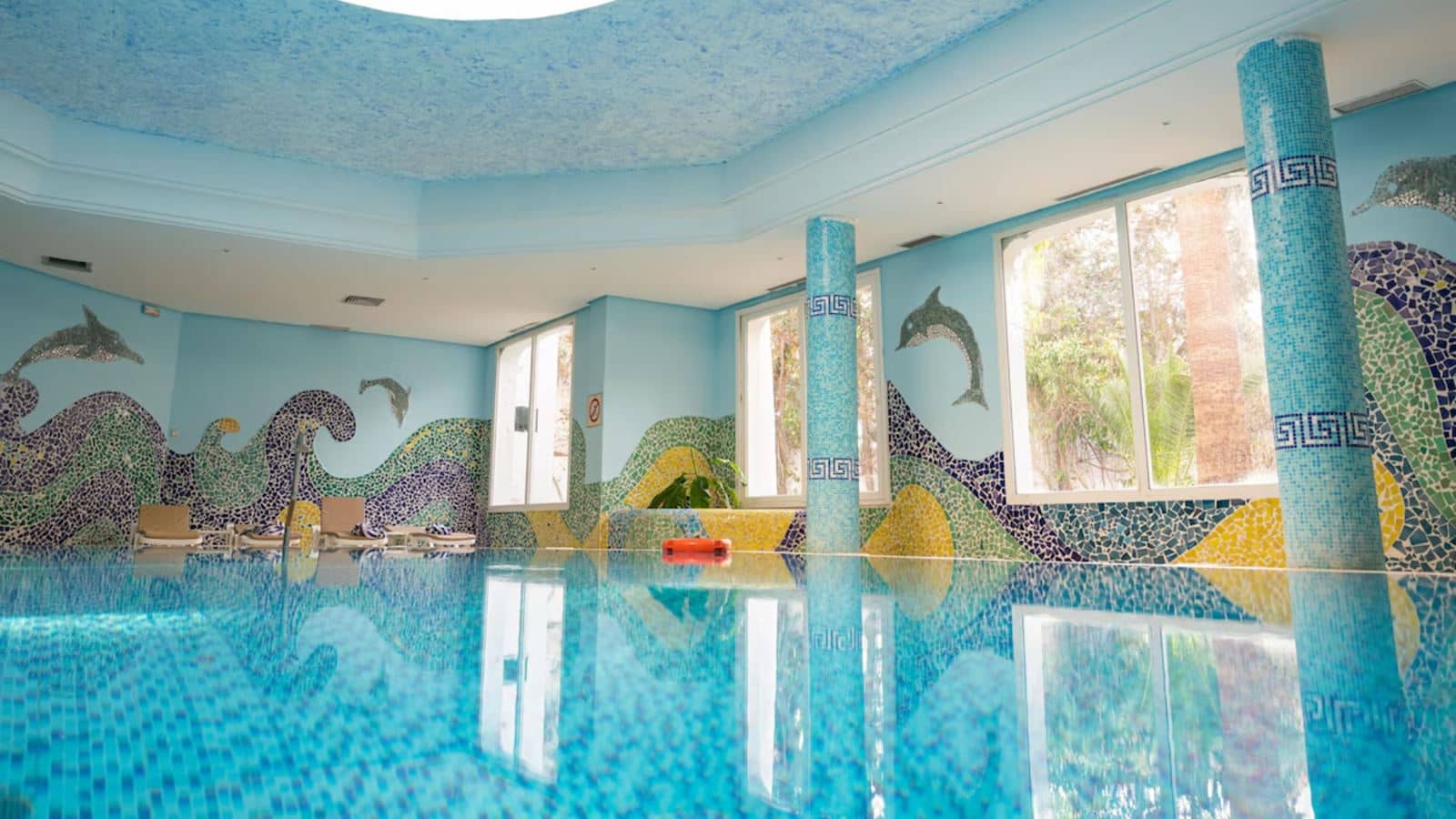 pools-indoor-pool