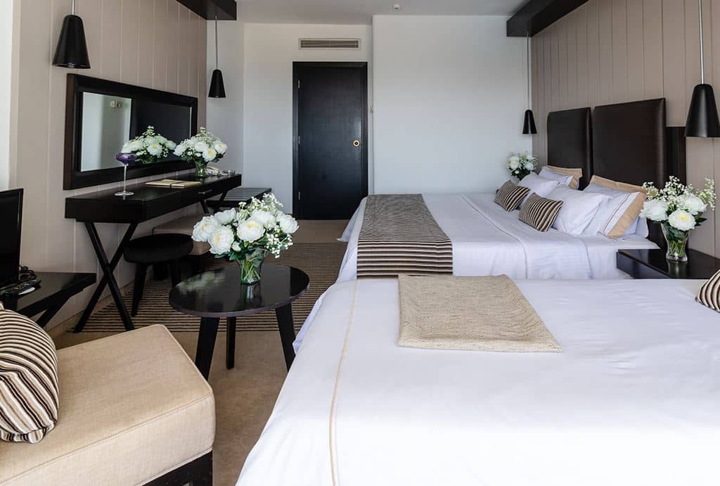 rooms-superior-room