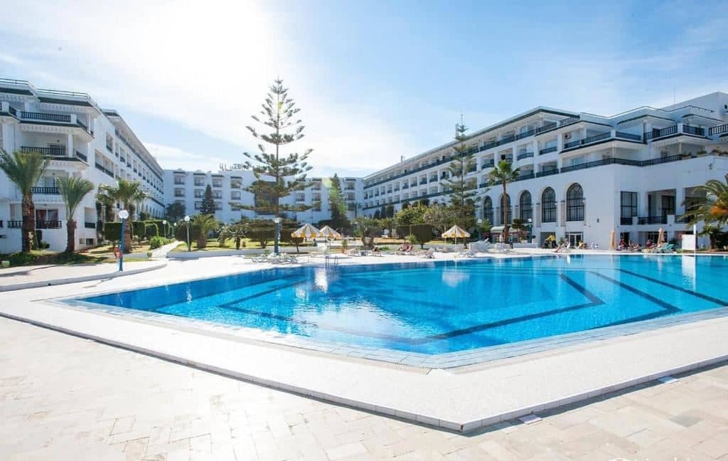 pools-outdoor-pool