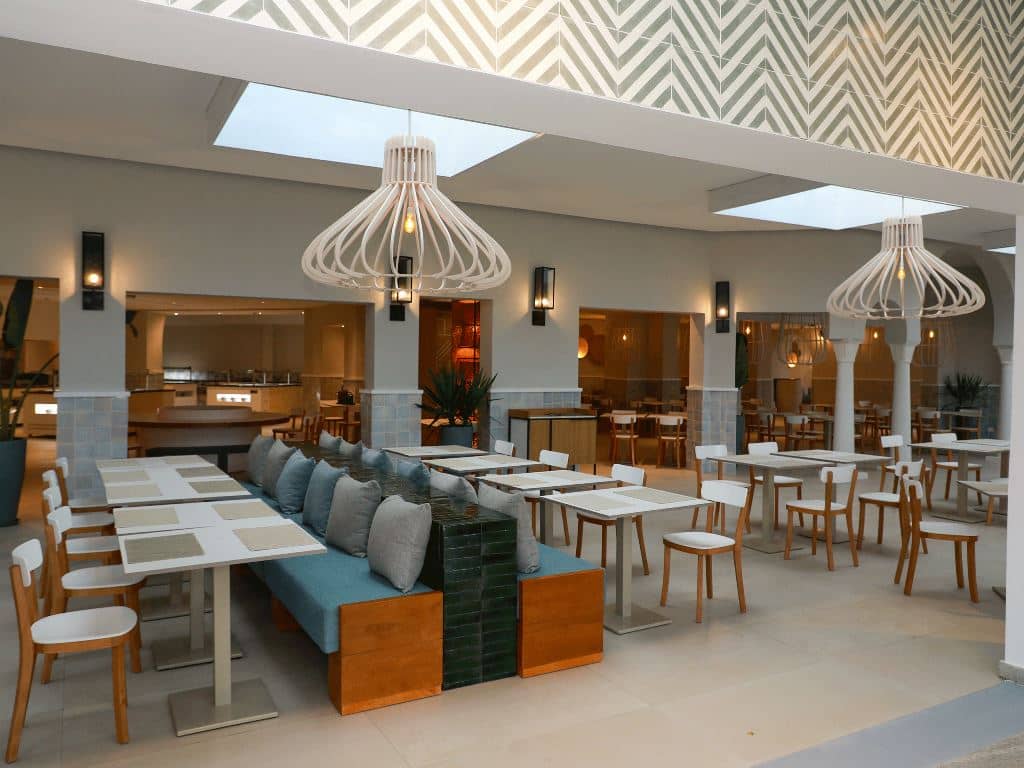 restaurants-restaurants
