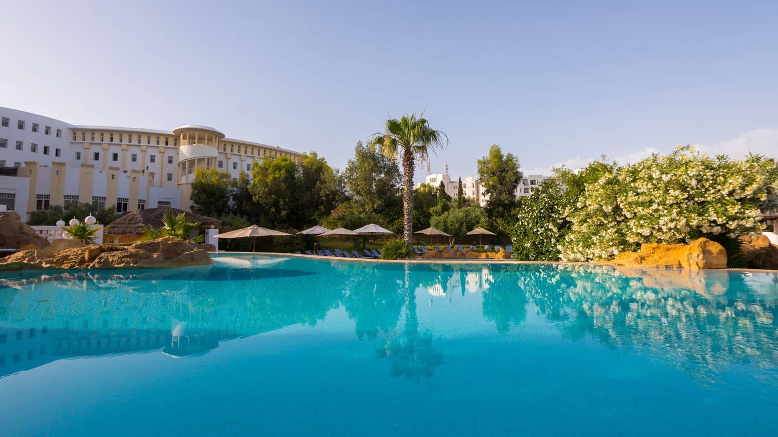 pools-outdoor-pool