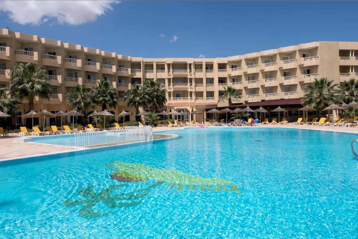 pools-outdoor-pool