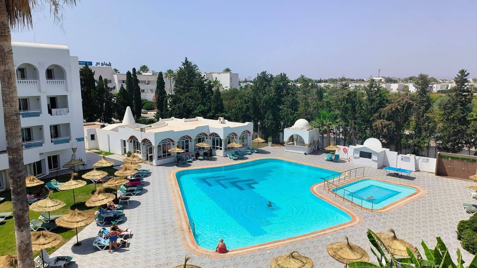 pools-outdoor-pool