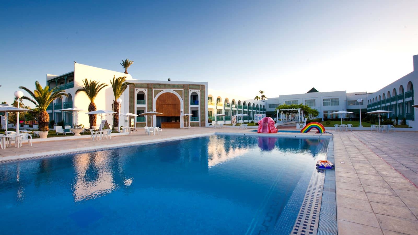 pools-outdoor-pool