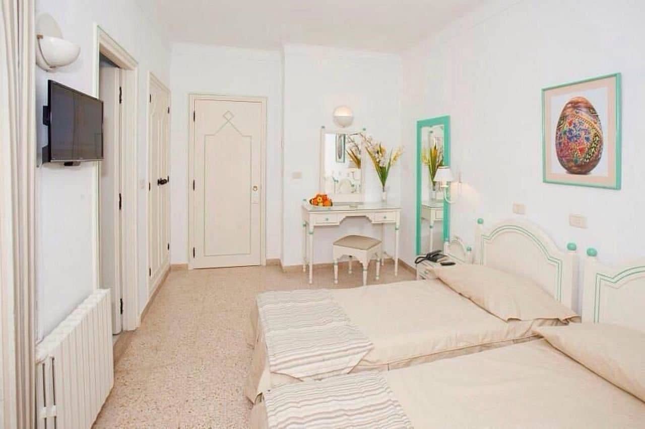 rooms-standard-room