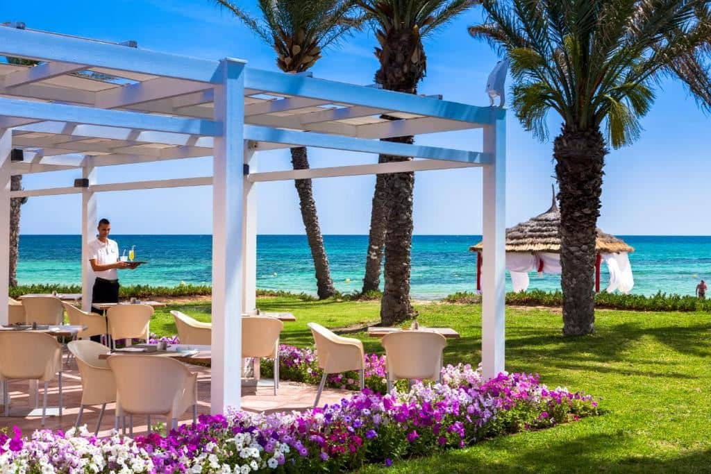 restaurants-the-bar