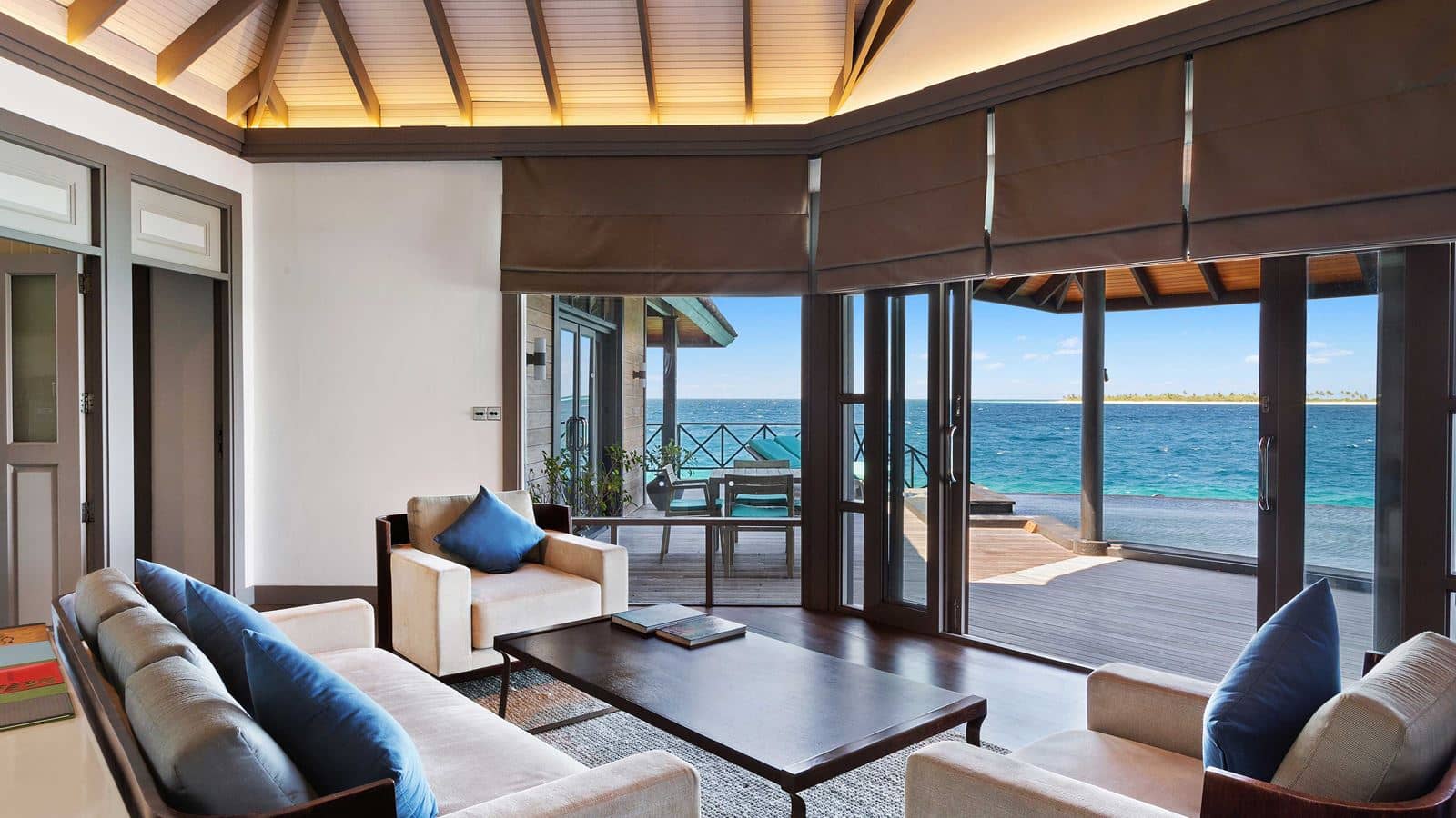 rooms-two-bedroom-ocean-residence-with-family-infinity-pool
