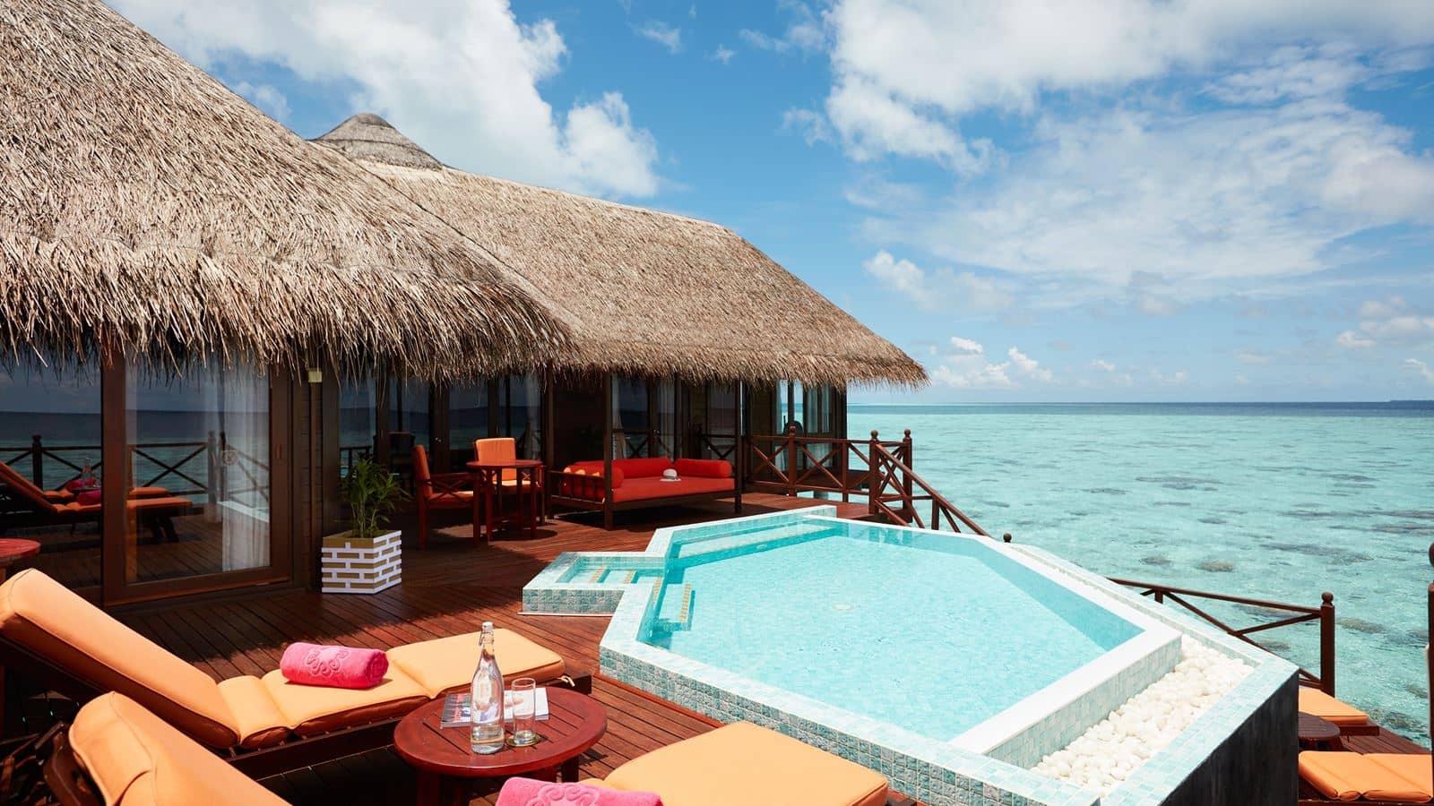 rooms-two-bedroom-water-villa-with-pool