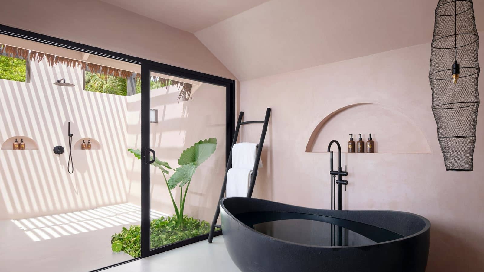 rooms-beach-pool-villa