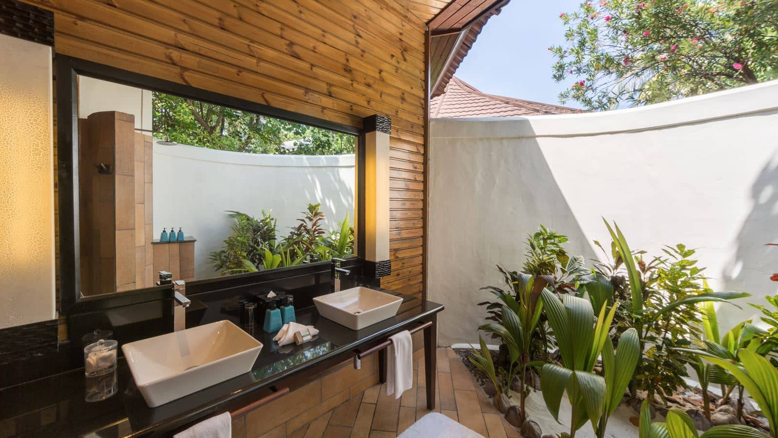 rooms-beach-villa