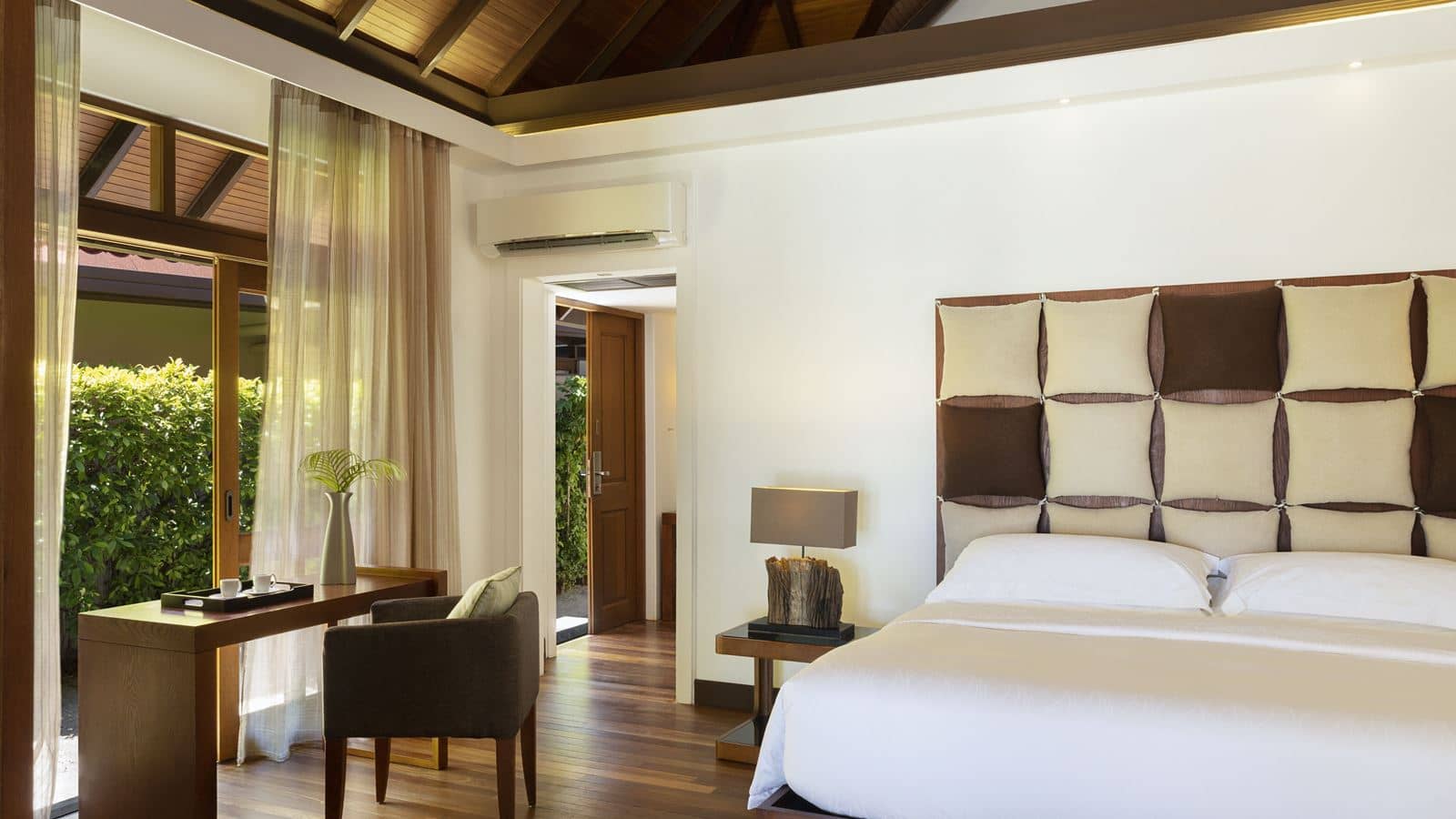 rooms-beach-villa