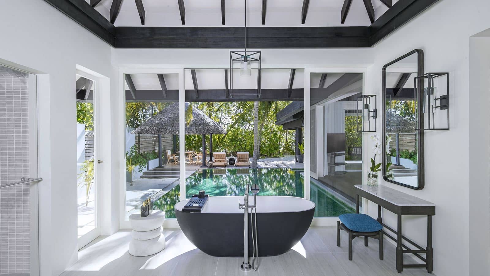 rooms-beach-house-with-pool