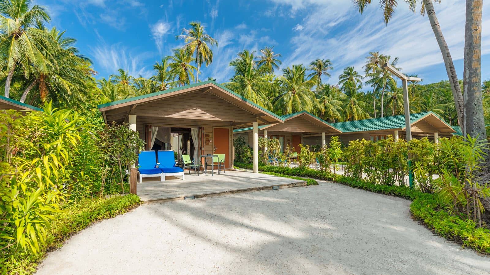 rooms-jacuzzi-beach-villa-18+-adults-only