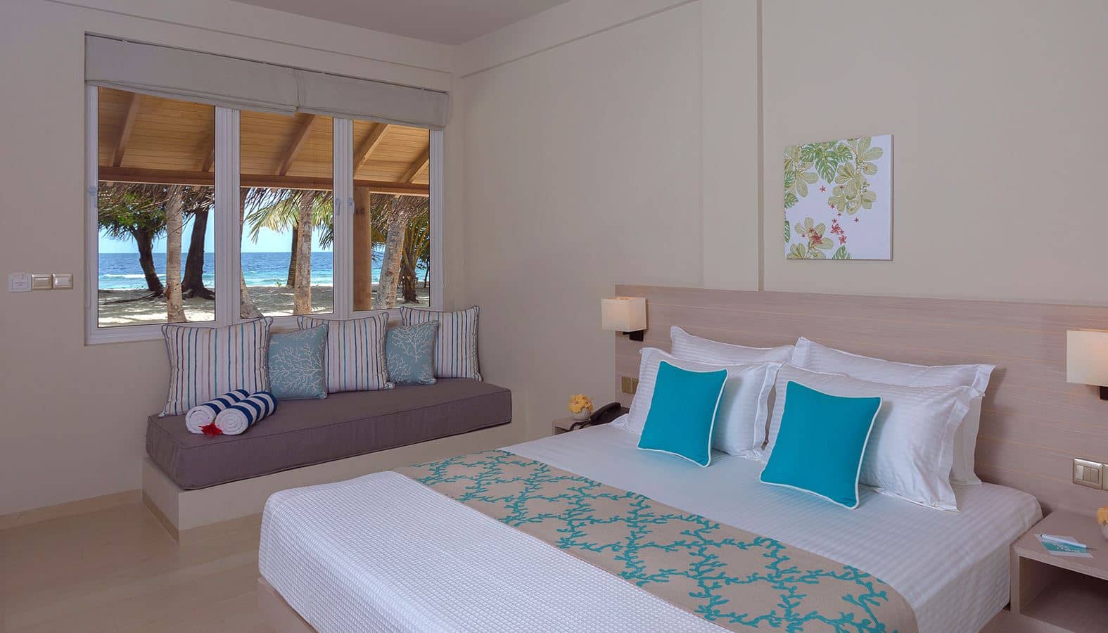 rooms-deluxe-room