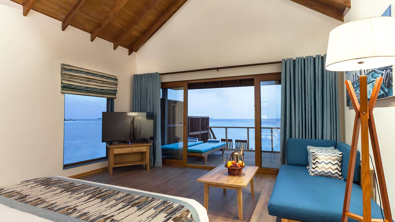 rooms-water-villa