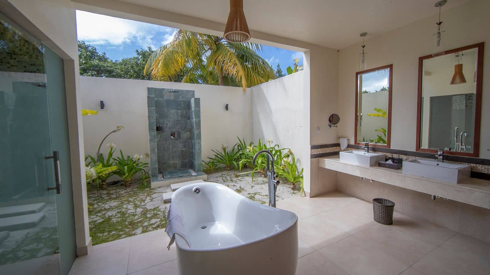 rooms-beach-villa