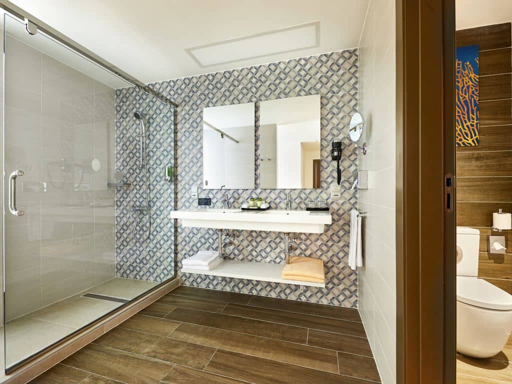 rooms-overwater-jr-suite