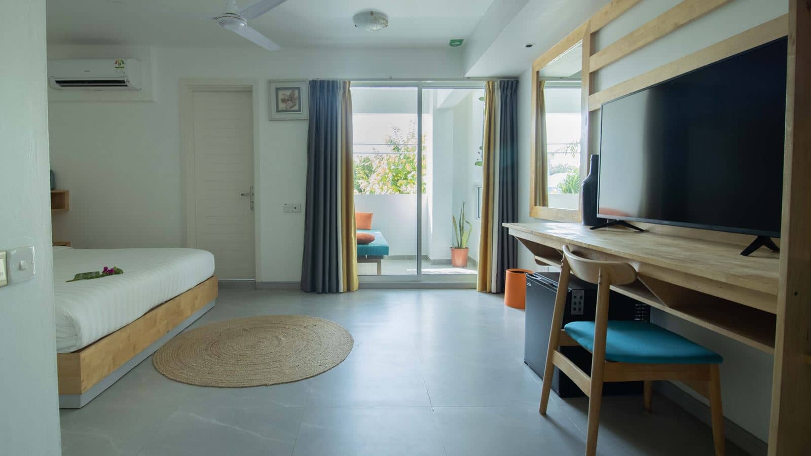 rooms-deluxe-plus-island-view