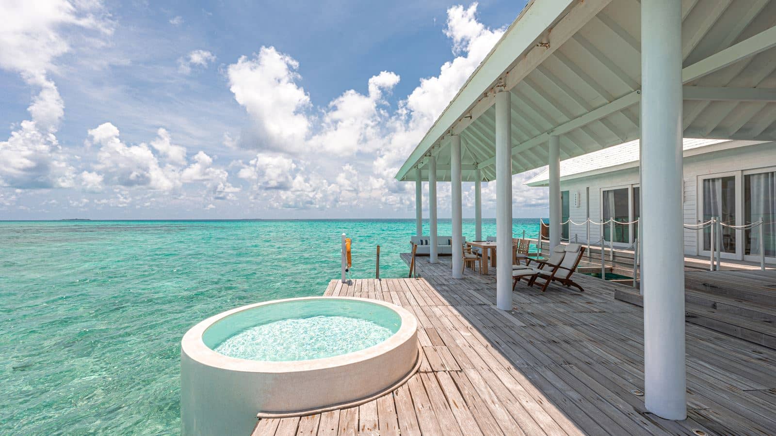 rooms-two-bedroom-water-villa
