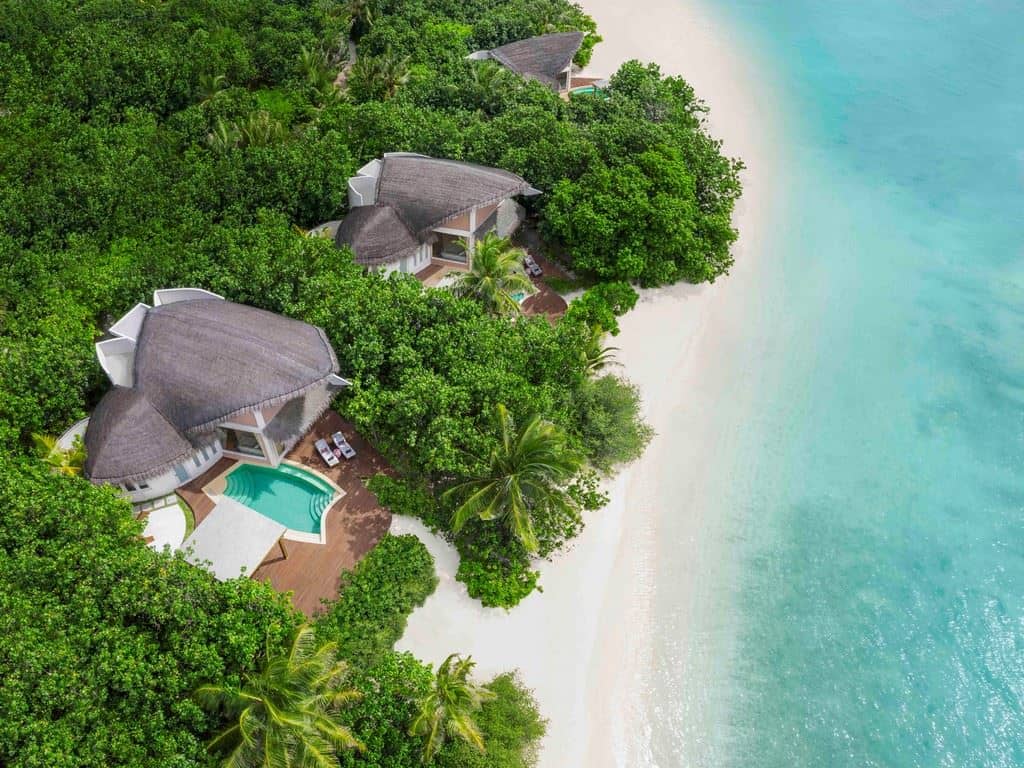 rooms-two-bedroom-duplex-beach-villa