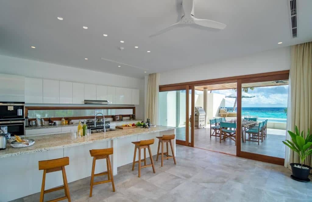 rooms-the-great-beach-residence-eight-bedrooms