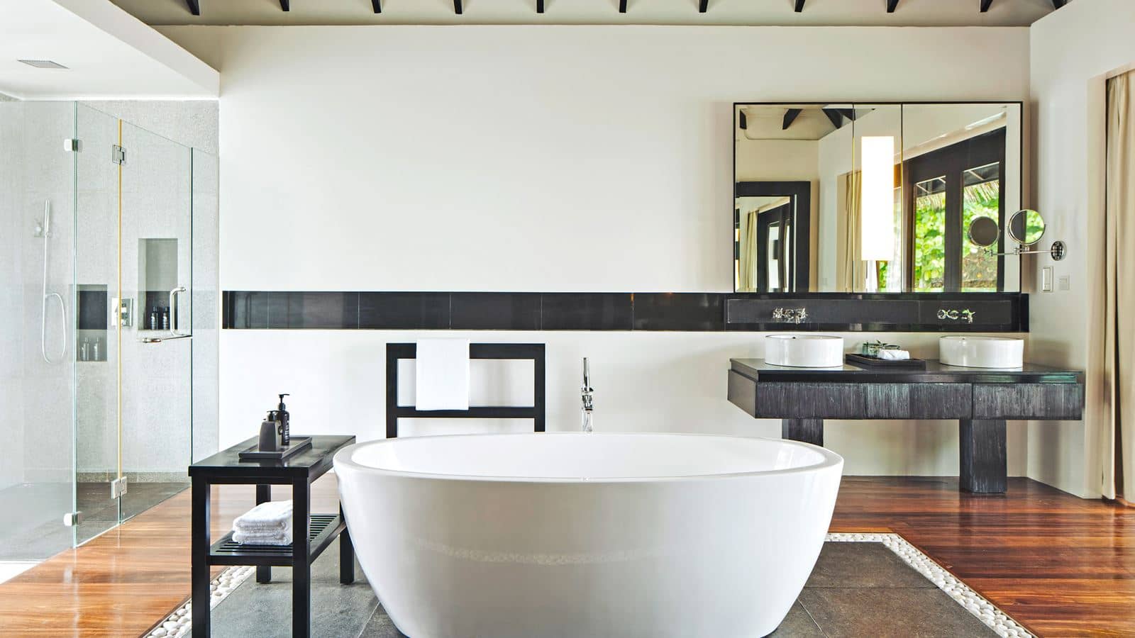 rooms-beach-villa