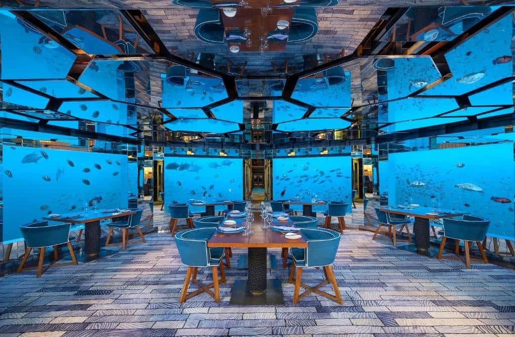 restaurants-restaurants