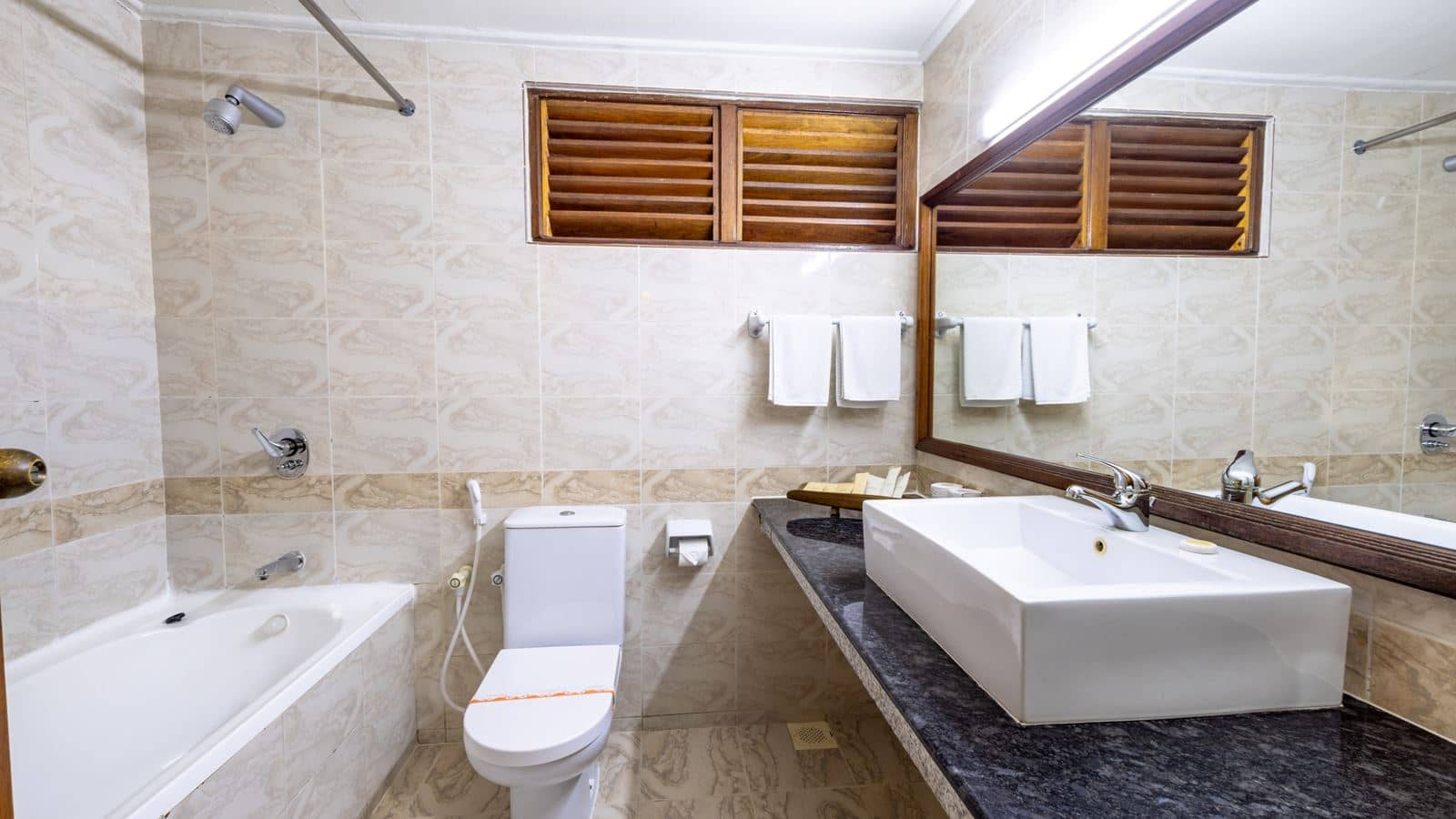 rooms-deluxe-beach
