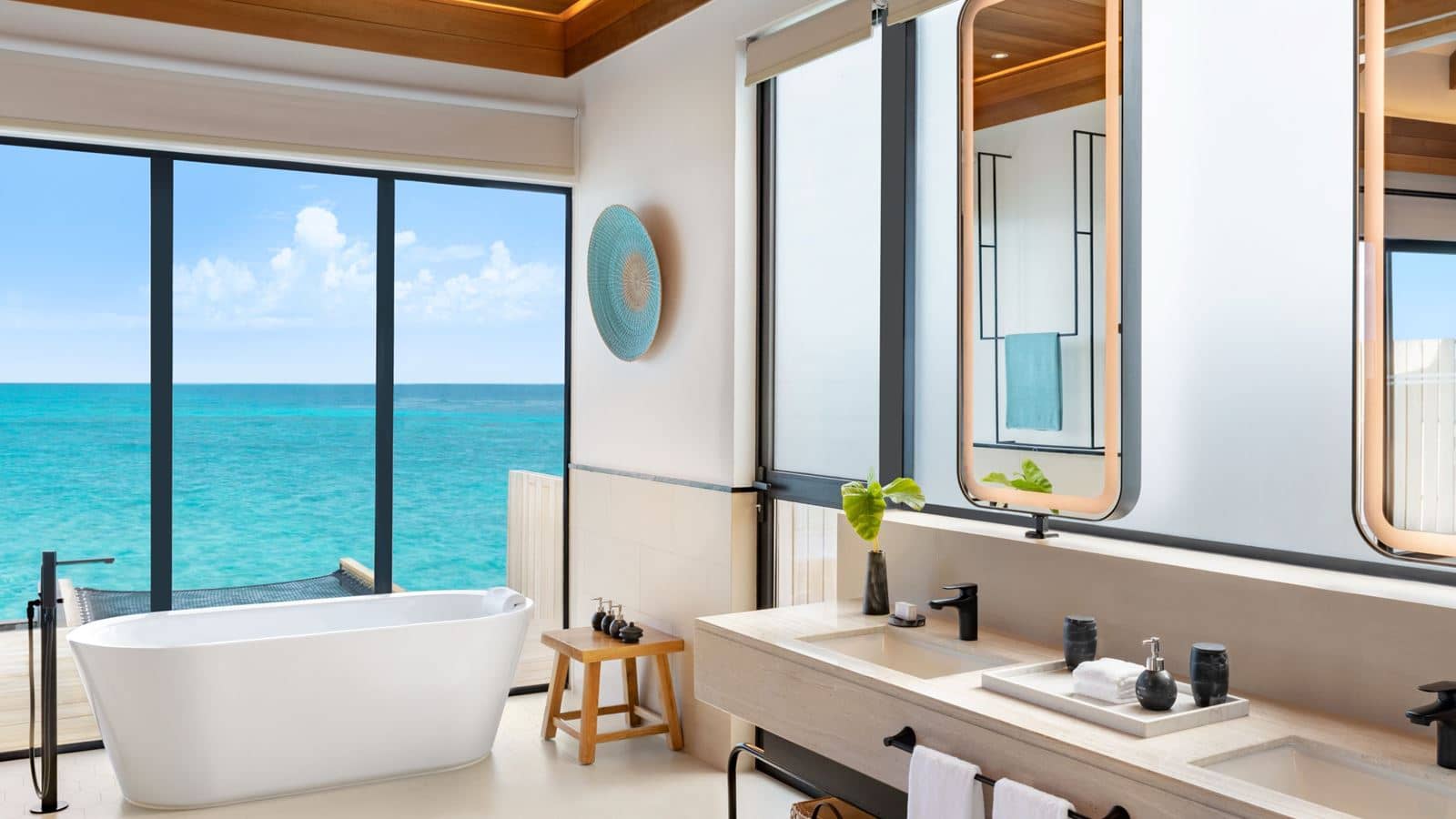 rooms-onebedroom-overwater-pool-villa