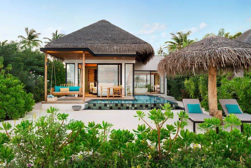 rooms-onebedroom-family-beach-pool-villa