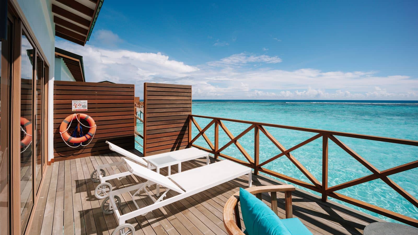 rooms-lagoon-villa