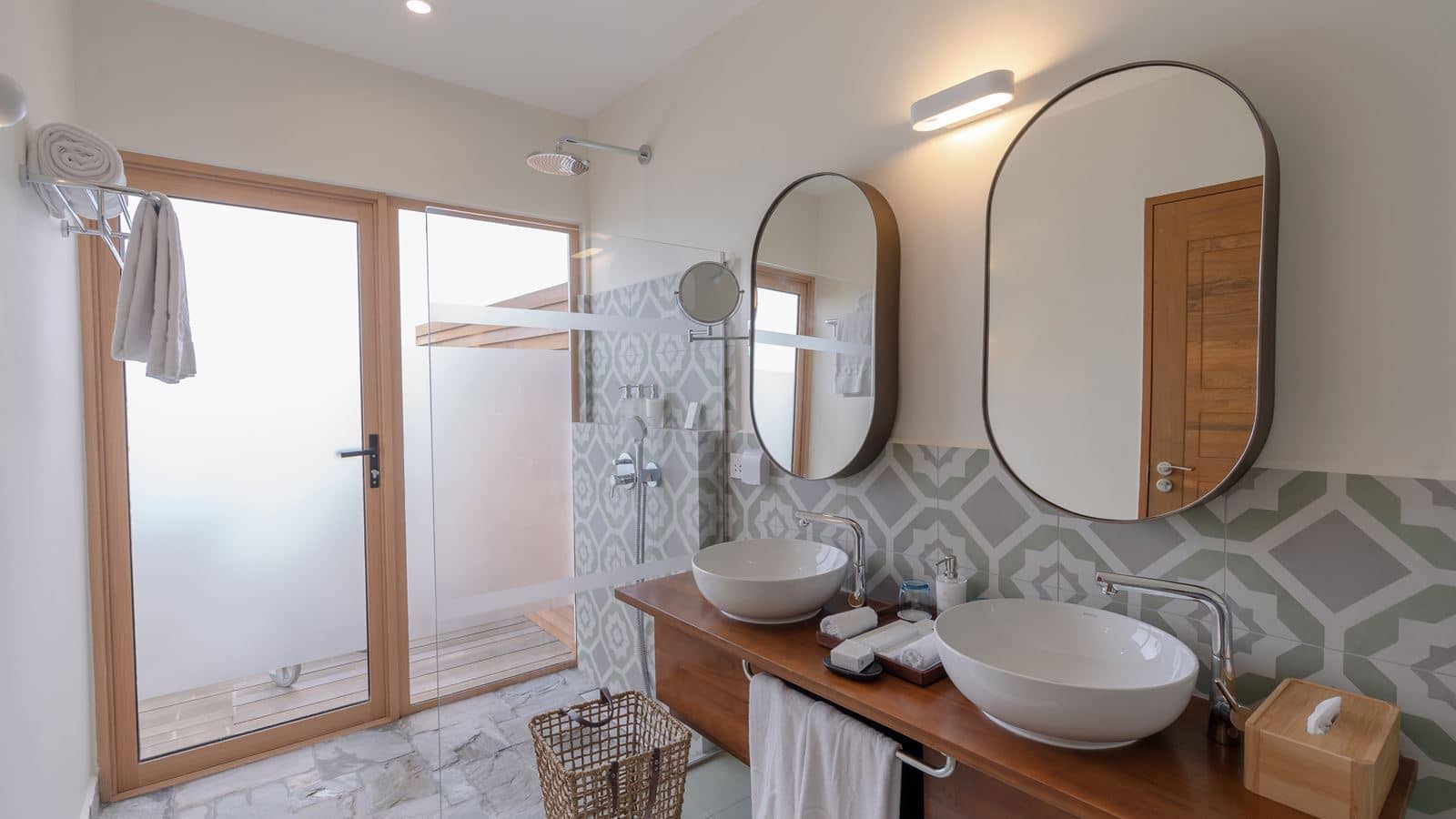 rooms-lagoon-villa