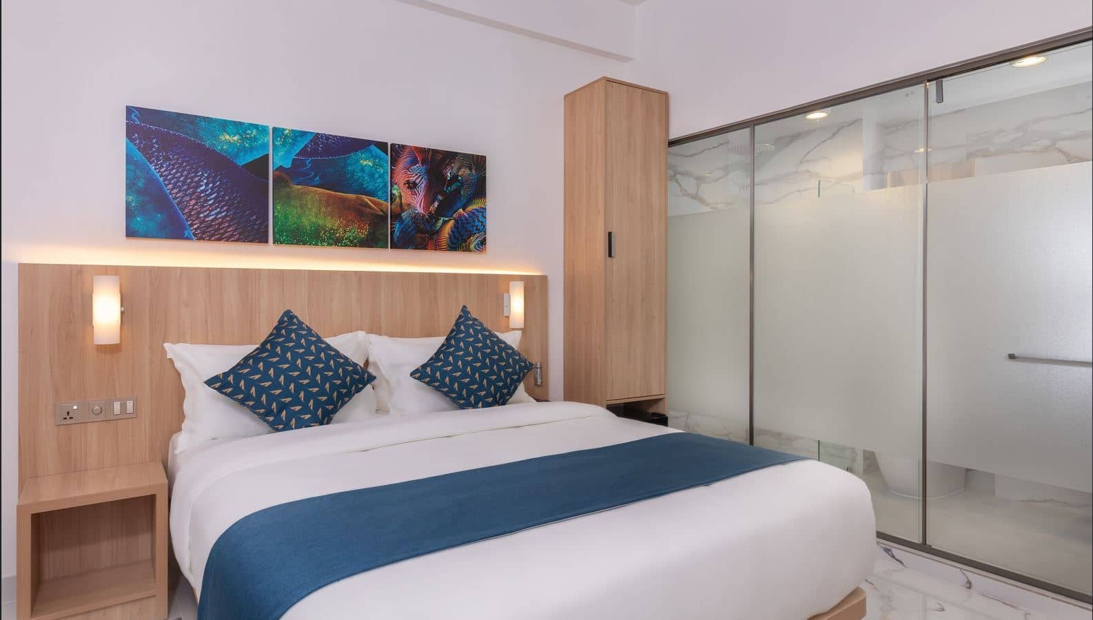 rooms-superior-room