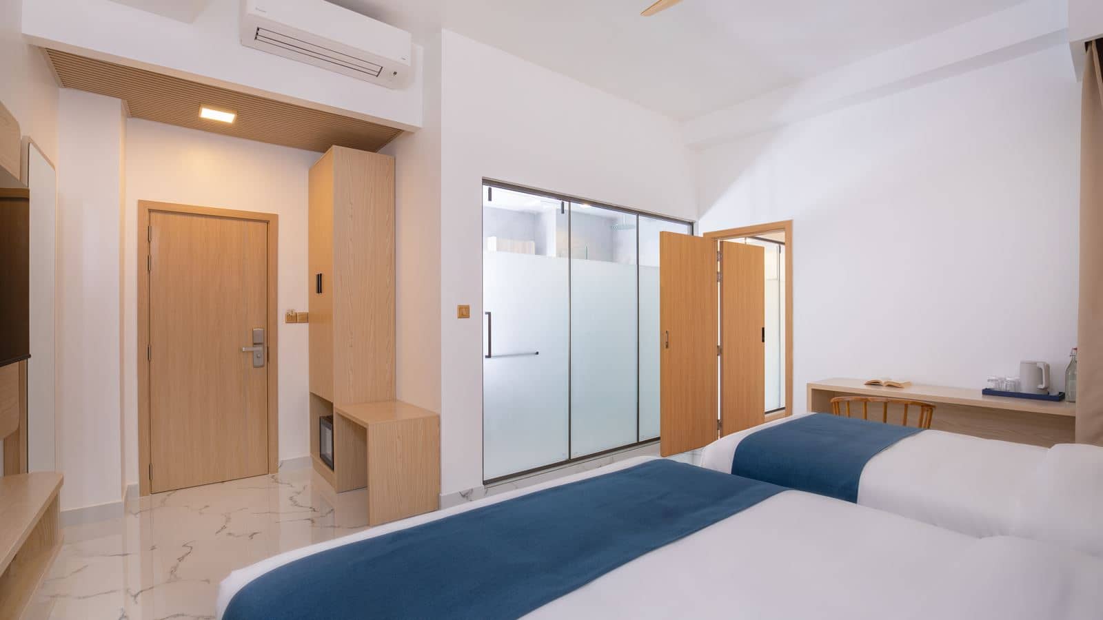 rooms-triple-room