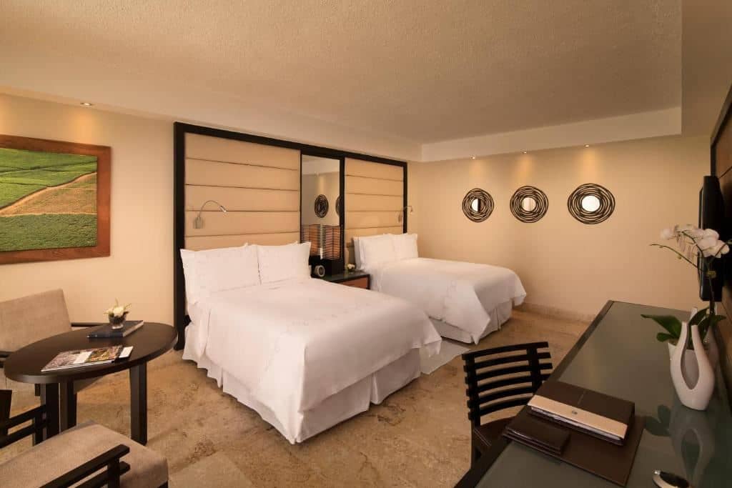 rooms-elite-patio-room