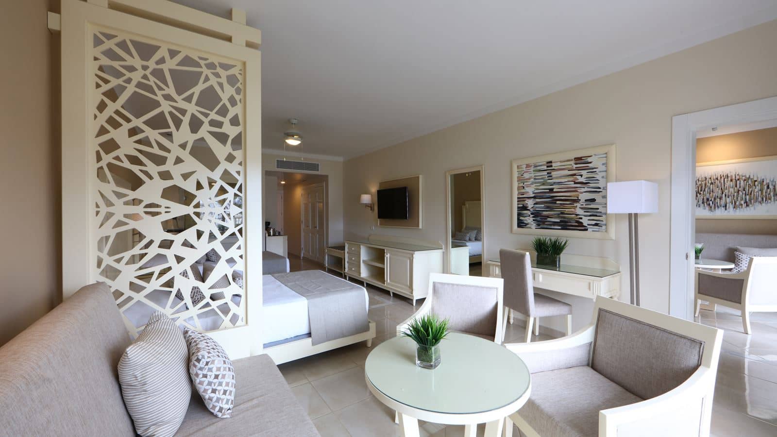 rooms-junior-suite-deluxe
