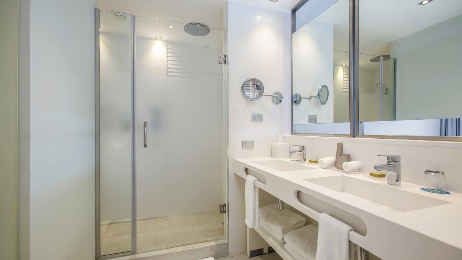 rooms-deluxe-junior-suite